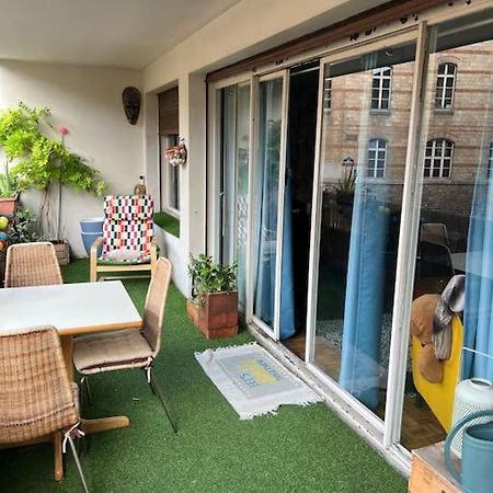 Grand Appartement Avec Balcon Et Parking Gratuit Sur Place Париж Екстер'єр фото